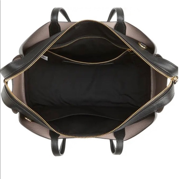 Marc Jacobs Handbag - Picture 3 of 8